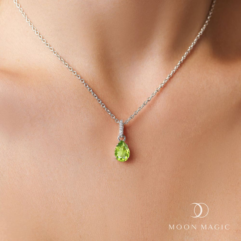 Peridot necklace sway - august birthstone - peridot necklace